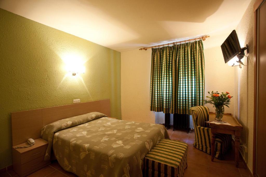Hotel La Paz Jaca Eksteriør billede